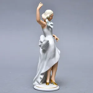 Коллекционная Фарфоровая статуэтка «Танцовщица в платье с бантом», Schau Bach Kunst Германия.