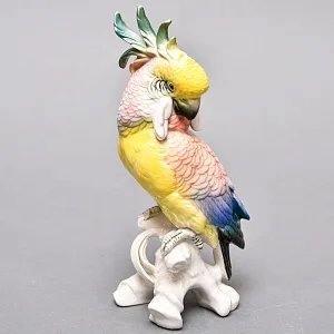 Птица - Фарфоровая статуэтка «Попугай Желто - Розовый Какаду» Н -19 см., Karl Ens Германия.
