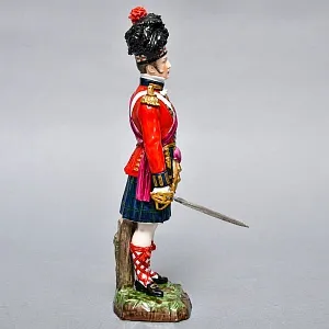 Коллекционная Фарфоровая статуэтка «Солдаты Британской армии. Черный Дозор», SITZENDORF Германия. 