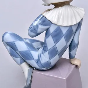 Коллекционная Фарфоровая статуэтка «Маленький Арлекин B», Lladro Испания, 1980 - 1985 годы.
