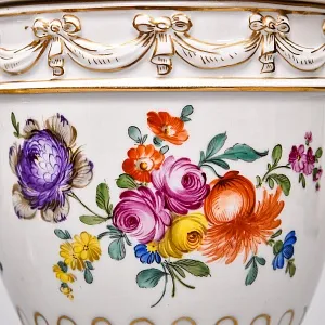 Парные Фарфоровые Вазоны - Вазы с крышками «ПУТТИ», SP Dresden / Potschappel Германия.