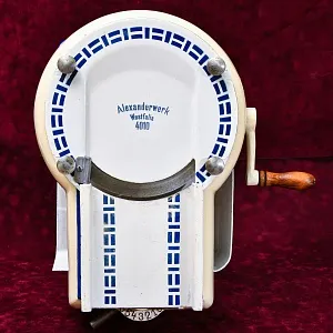 Антикварный Чугунный Ручной Циркулярный Нож  - Слайсер, Alexanderwerk Германия.