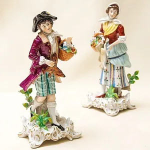 Парные Фарфоровые статуэтки «Сельская Ярмарка» Н-22см. SITZENDORF, Германия - 50гг..