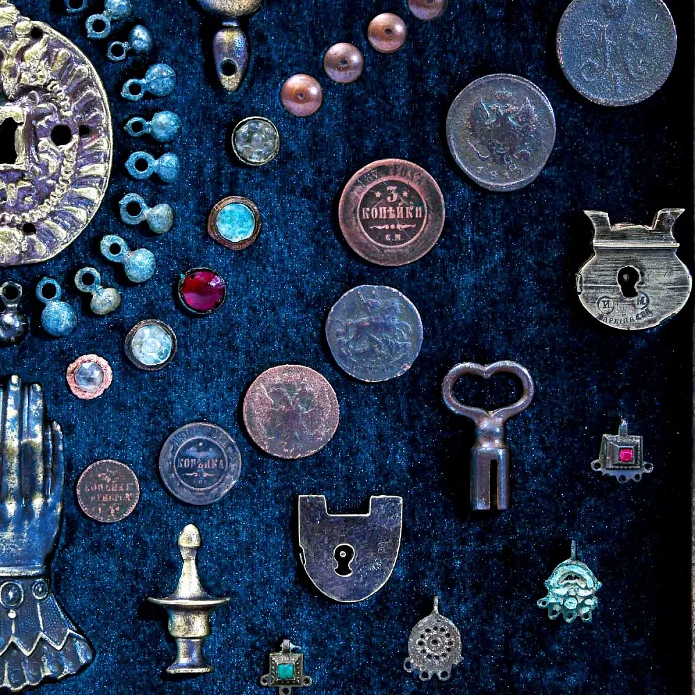 Настенное Коллекционное Панно - Картина «Старинная Мелочёвка». Россия конец XIX  начало ХХ века.