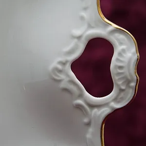 Большое Сервировочное Блюдо «Роза» Фарфор KAISER Германия -1967 - 1970 годы.