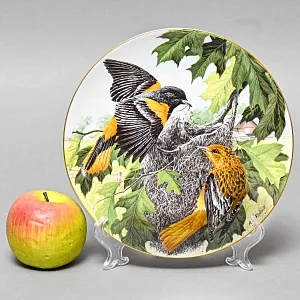 Коллекционная Тарелка «Иволга - Строительство гнезда» Фарфор, Franklin Porcelain США -1983 год.