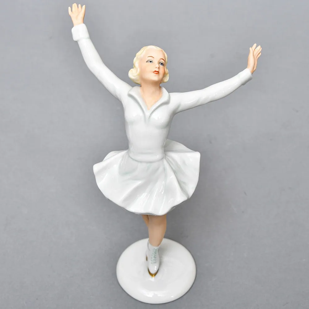 Коллекционная Фарфоровая статуэтка «Девушка фигуристка», Schau Bach Kunst Германия, 1953 - 1962 годы.