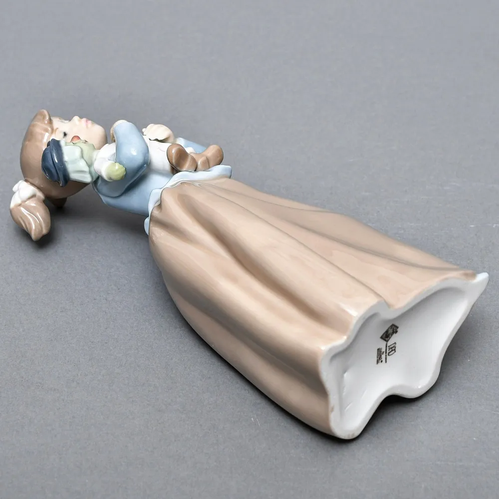 Коллекционная Фарфоровая статуэтка «Девочка с клоуном», Nao by Lladro Испания, 80-е гг. 
