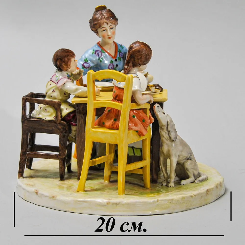 Антикарная Фарфоровая Статуэтка «Едоки каши. Завтрак», Aсkermann & Fritze начало ХХ века.