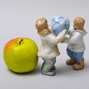 Авторская Коллекционная Фарфоровая Статуэтка «Снеговик», Дулёво Россия. 