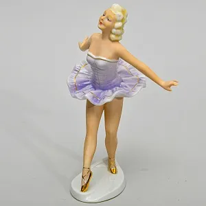 Коллекционная Фарфоровая статуэтка «Танцовщица в cиреневом», FASOLD & STAUCH Германия, 60-е годы ХХ века.