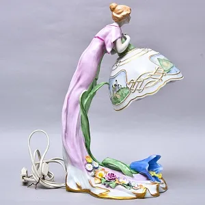 Фарфоровая Электрическая Лампа в стиле Арт-Деко «Девушка с Лилией», Литофания, PLAUE Германия.