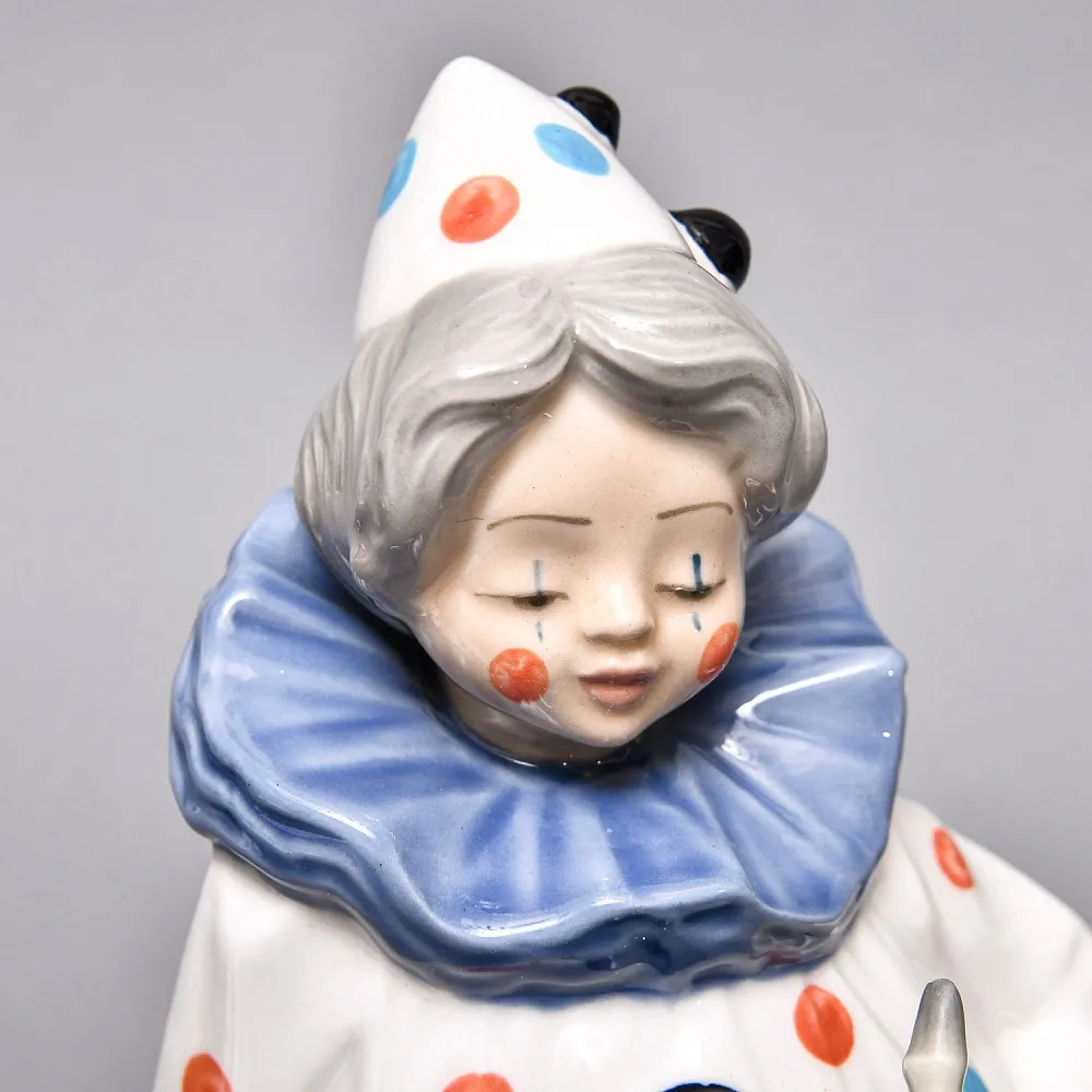 Фарфоровая статуэтка «Клоун с cаксофоном», TENGRA Испания, вторая половина ХХ века.