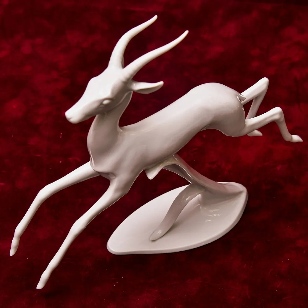 Редкая!!! Коллекционная Фарфоровая статуэтка «БЕГУЩАЯ ГАЗЕЛЬ», Kaiser Германия - 1970 год.