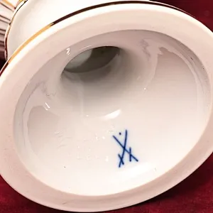 Антикварная Фарфоровая Ваза с ручками - змеями «Цветочный Букет», MEISSEN Германия, 1924 - 1934 годы.