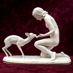 Редкая Фарфоровая Статуэтка «Девушка с Олененком», Hutschenreuther,  Германия -1955 год.
