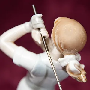 Редкая! Коллекционная Фарфоровая статуэтка «Гольфистка», NAO by Lladro, Daisa, Испания -1985 год.