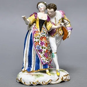 Коллекционная Фарфоровая статуэтка «Пара на Карнавале», Edme Samson Франция, 1940 - 1969 годы. 