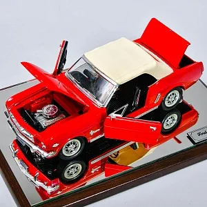 Коллекционная Металлическая Модель «Автомобиль -  Ford Mustang 1965» Германия.