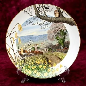 Коллекционная Тарелка «Март» Фарфор, ROYAL WORCHESTER, Англия -1979 год.
