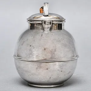 Винтажный Металлический Кувшинчик - Молочник - Сливочник. Silverplate, Лондон Англия 50-гг.