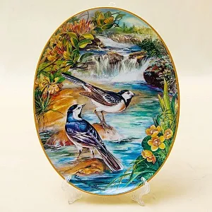 Коллекционная Тарелка - Блюдо «Птицы - Трясогузки у водопада» Фарфор, Reichenbach Германия.