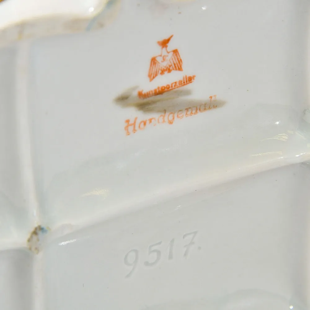 Антикварная Статуэтка «Любовный роман», фарфор Carl Scheidig, Германия начало ХХ века.