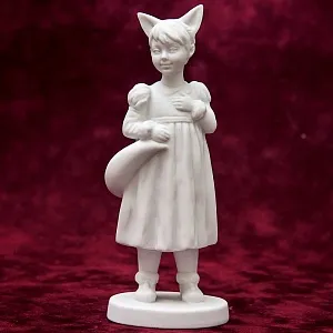 Коллекционная Авторская Статуэтка «Моя Лисичка» из серии «Детский Утренник», фарфор ИФЗ, Россия.