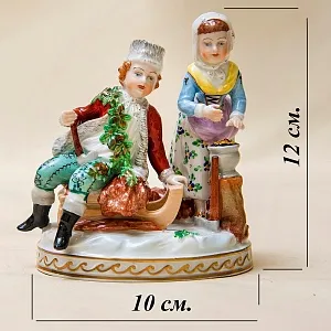 Фарфоровая статуэтка «Дети - Маленькие помощники» SP Dresden, Германия середина ХХ века.