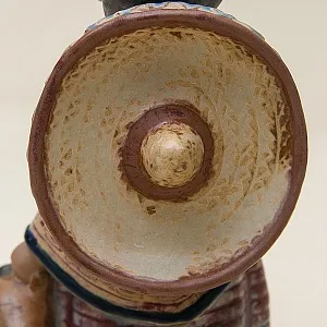 Коллекционная Фарфоровая статуэтка «Девочка в сомбреро» серия Грес Lladro, Испания - 1984 год.