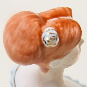 Авторская Коллекционная Фарфоровая Статуэтка «Наташа Ростова», Россия.