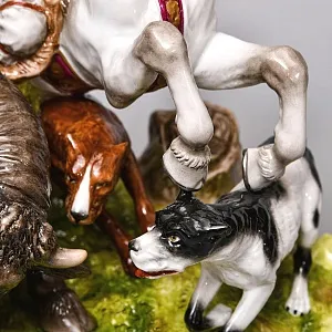 Антикварная Фарфоровая статуэтка «ОХОТА НА БЫКА», Scheibe-Alsbach Германия, первая половина ХХ века. 