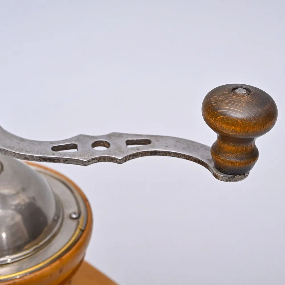 Коллекционная ручная механическая кофемолка «ARMIN» Бельгия, середина ХХвека.