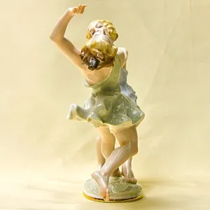 Авторская Коллекционная Статуэтка «ПОДРУГИ. ТАНЕЦ», фарфор Hutschenreuther, Германия 1955-1968 годы. 