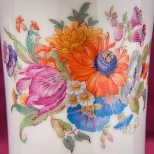 Коллекционная Ваза из серии «Sanssouci» Фарфор KAISER Германия Н-15см.