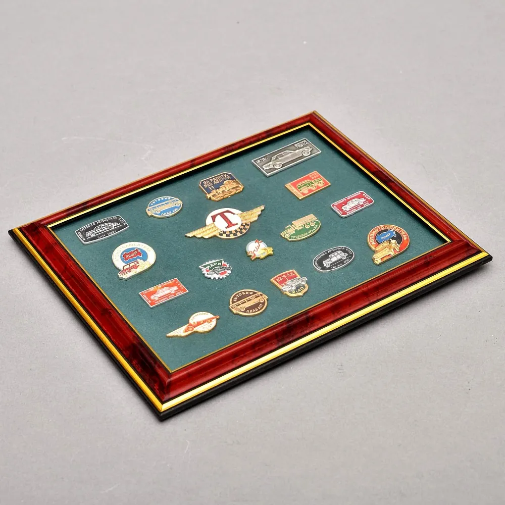 Коллекционное Подарочное Панно - Картина - Значки «День Автомобилиста», СССР вторая половина ХХ века.