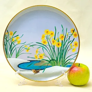 Коллекционная Тарелка - Блюдо «Май» - «Воробей и Нарциссы» Фарфор, Franklin Mint Япония, 1979 год.
