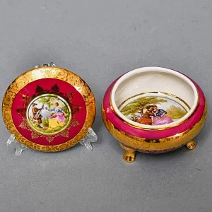 Антикварная Фарфоровая Шкатулка - Бонбоньерка «Дама с Кавалером - Свидание», DW Karlsbad, Германия 20-е гг.