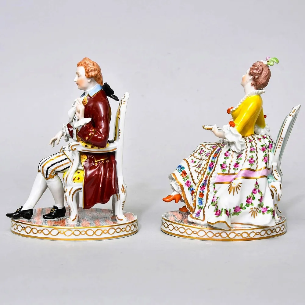 Коллекционные Парные статуэтки «Дама и Кавалер. Светская беседа», Фарфор SP Dresden, Германия.