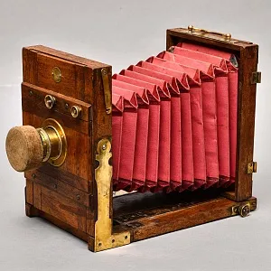  Большой Старинный Антикварный Фотоаппарат - Фотокамера FERDINAND Германия 1900 год.