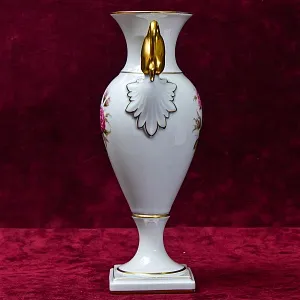 Коллекционная Ваза «Мускусная Роза», KAISER Porzellan, Германия, 1967 - 1970 годы.