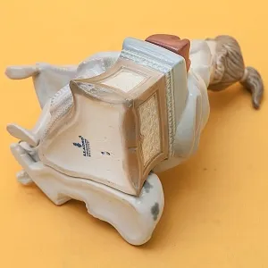 Фарфоровая Статуэтка «Телефонный Разговор» Lladro, Daisa, Испания - 1987 год.