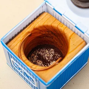 Коллекционная Винтажная ручная механическая кофемолка «Tre Spade» Бельгия.