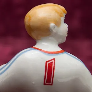 Фарфоровая Статуэтка «Хоккеист - Вратарь», ЗКХ Полонное, СССР 60-70 годы.