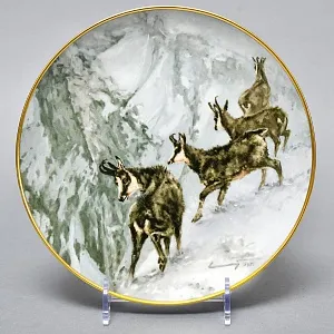 Коллекционная Фарфоровая Тарелка - Блюдо «Дикая Природа. Горные козлы зимой», KAISER Германия. 