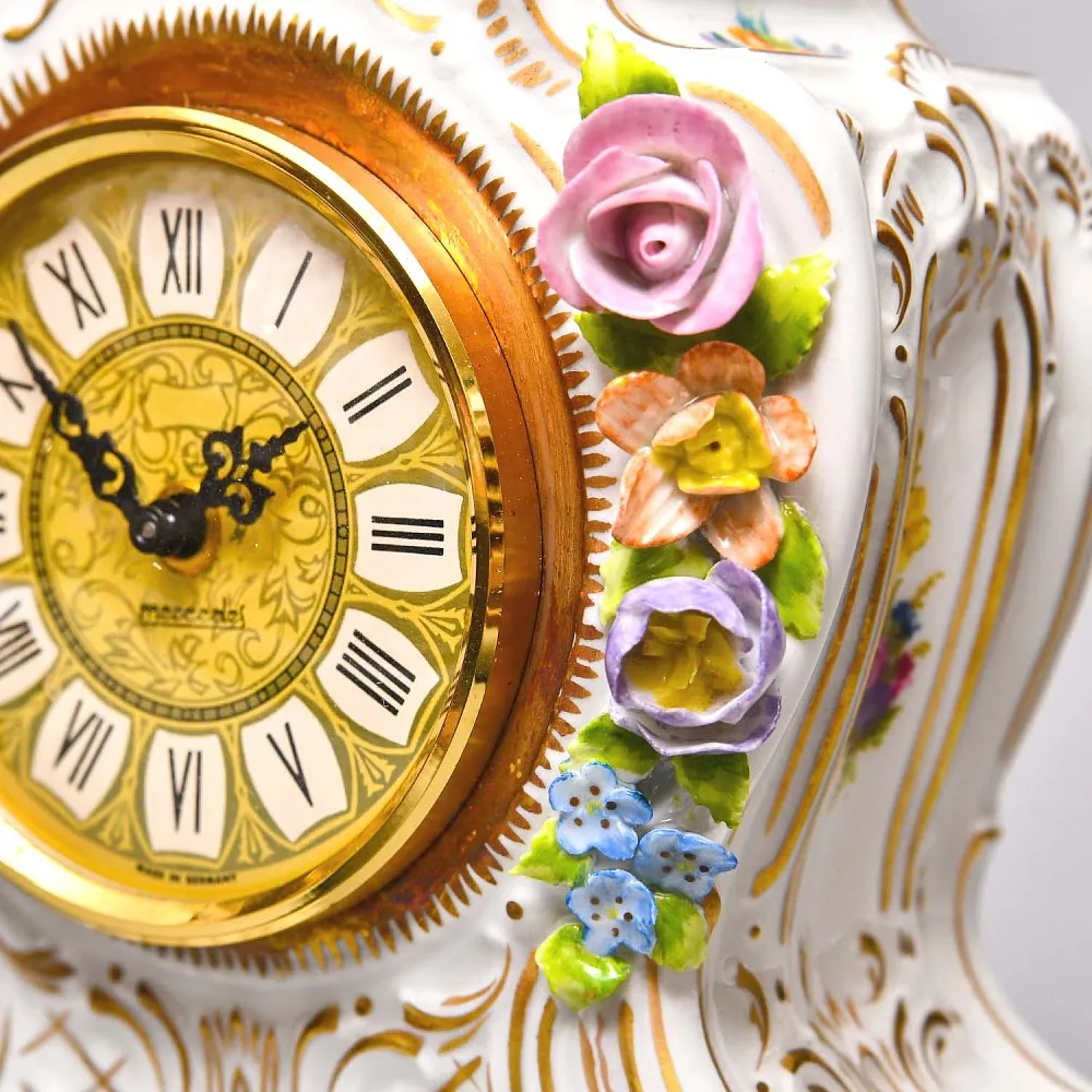 Каминные Кварцевые Часы в стиле Рококо «Цветочные Гирлянды», Германия 80-е годы ХХ века.