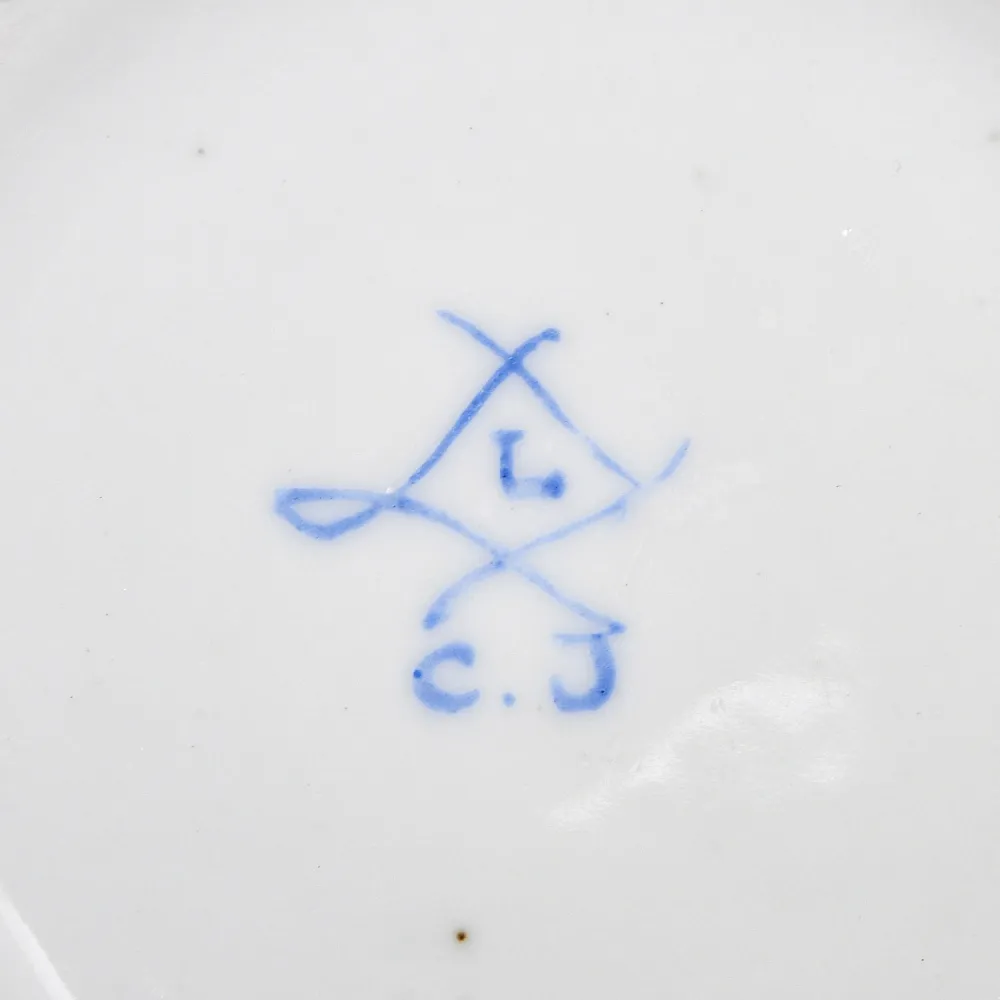 Антикварная Шкатулка - Бонбоньерка «Цветочная нежность», Фарфор Edme Samson et Cie Франция.