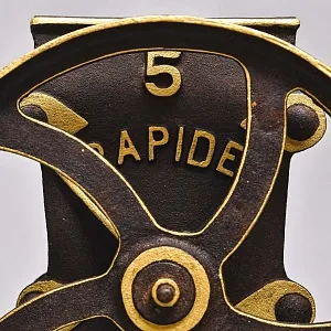 Большая Антикварная Чугунная Ручная Механическая Мельница №5, RAPIDE Германия начало ХХ века. 