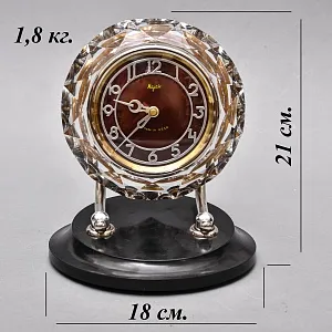 Легендарные Механические Настольные Часы «МАЯК» в хрустальном корпусе - СССР - 1965 год.