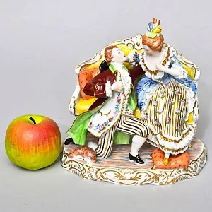 Коллекционная Фарфоровая статуэтка «Признание в любви», SP Dresden Германия.